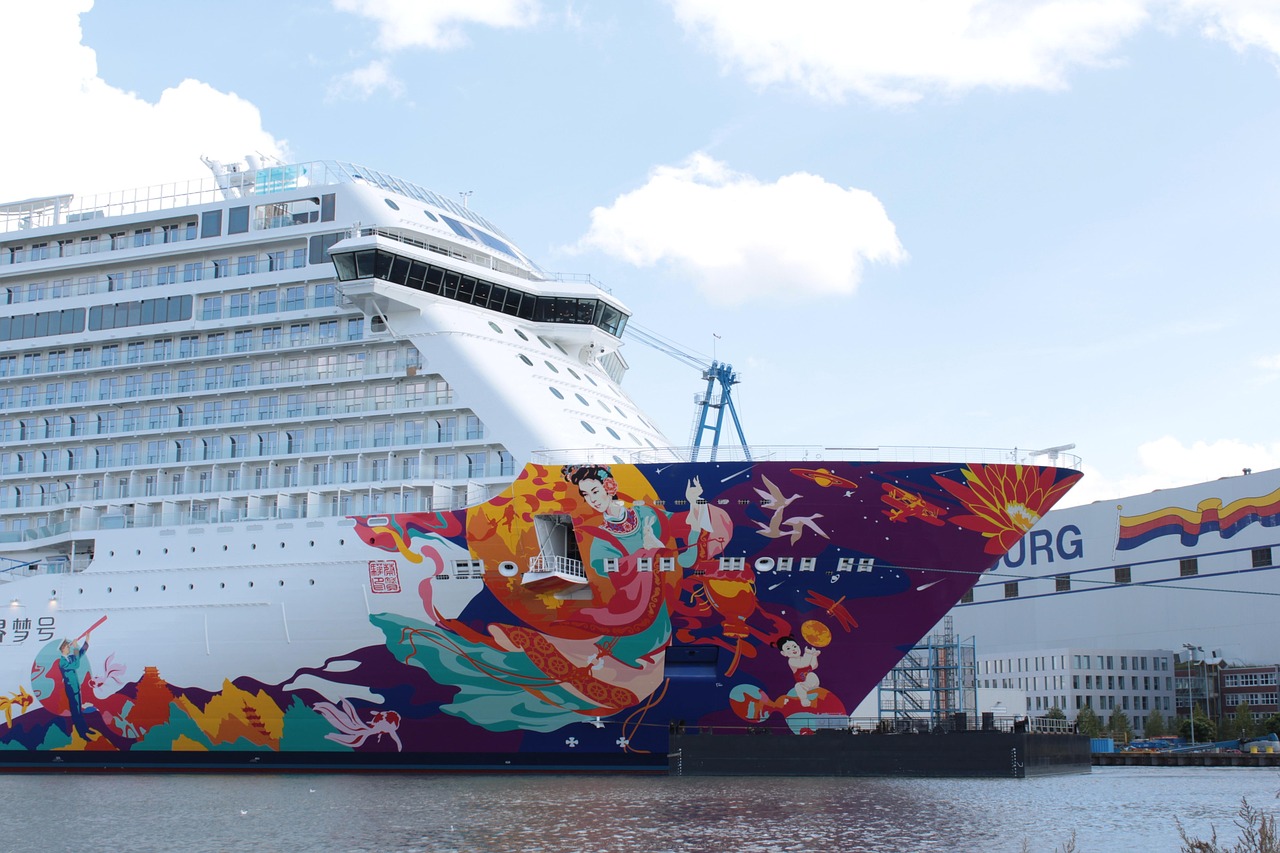 豪华邮轮旅游价格表详解，全面解析邮轮旅游价格与体验品质
