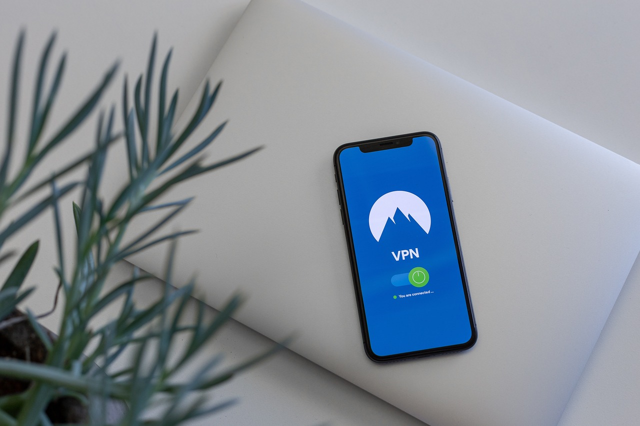 金沙秀app最新版，涉嫌违法犯罪的移动娱乐风险警示