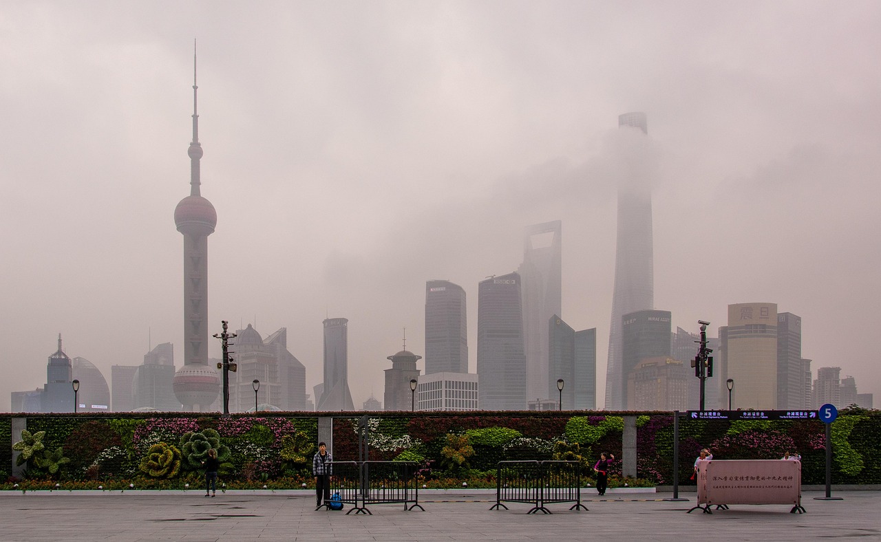 中国电影产业资本市场之路的探索与上市之路