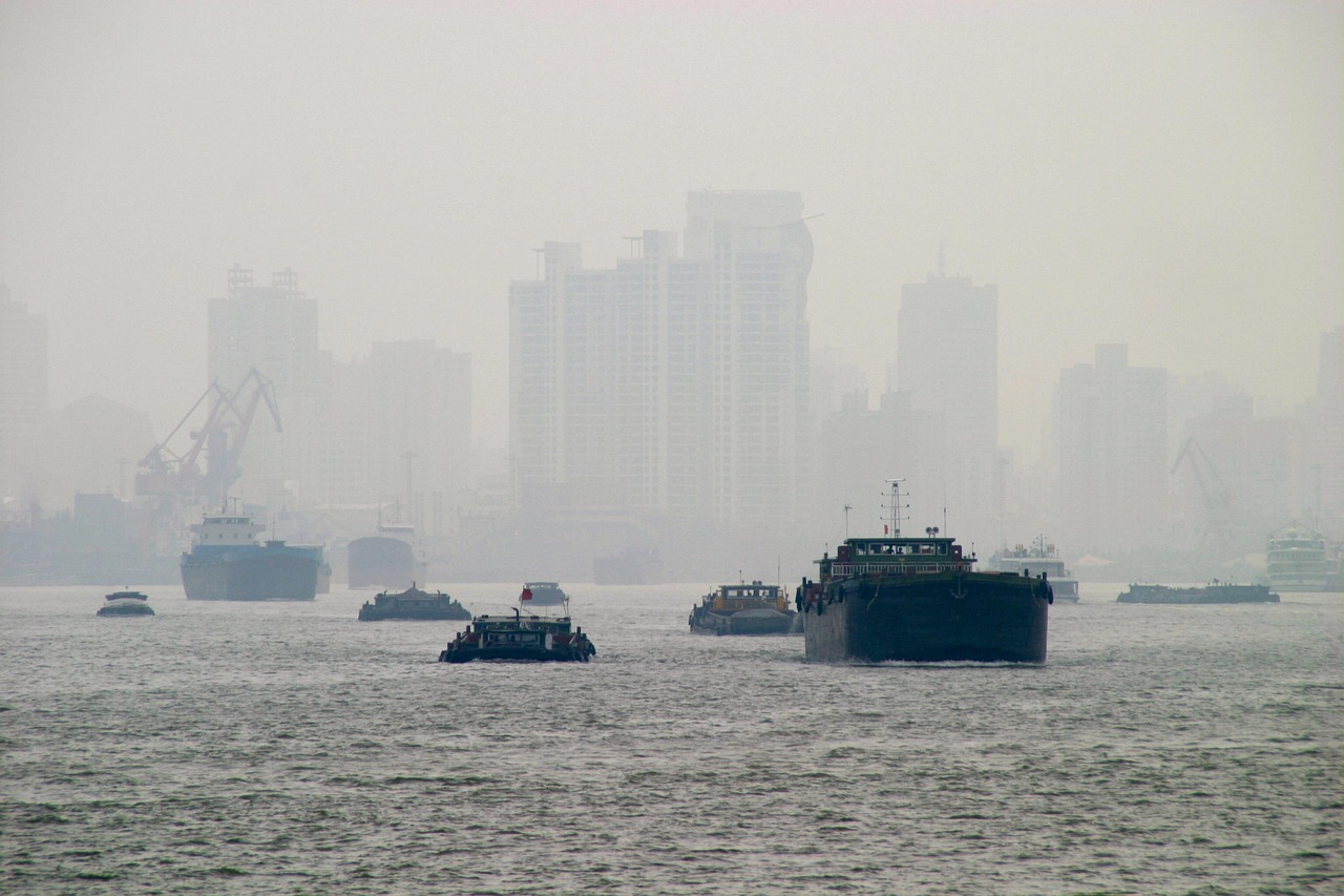 上海溺水事件敲响警钟，呼吁关注水上安全